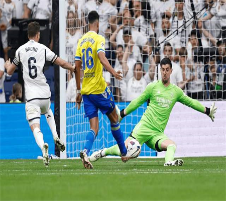 Xuất Bản Phẩm Của Báo Tây Ban Nha: Mục Tiêu Chuyển Nhượng Của Real Madrid Là Cầu Thủ Người Pháp Mới Trưởng Thành Jules Koundé Sẽ Kế Vị Casemiro
